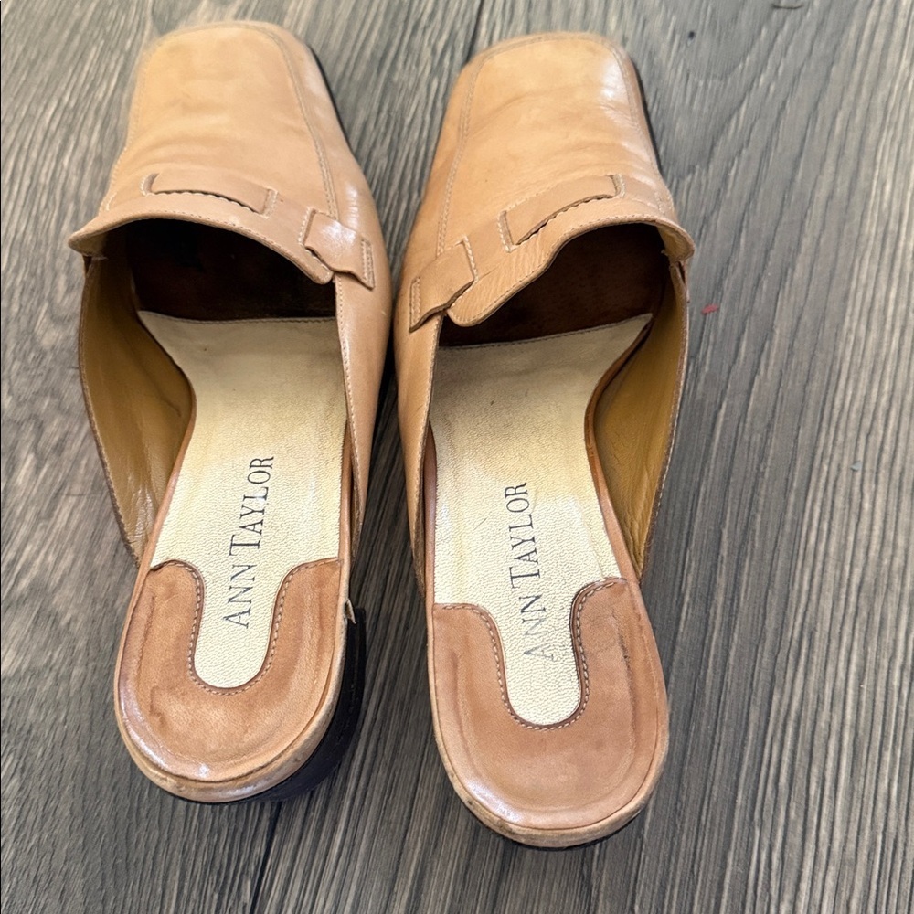 Ann Taylor Leather Sole slip on mule heel earthy tan size 8.5 square toe - Picture 2 of 14